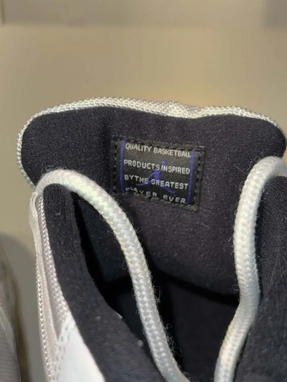 Air Jordan 11 Retro 'Concord' 2018 (378037-100)